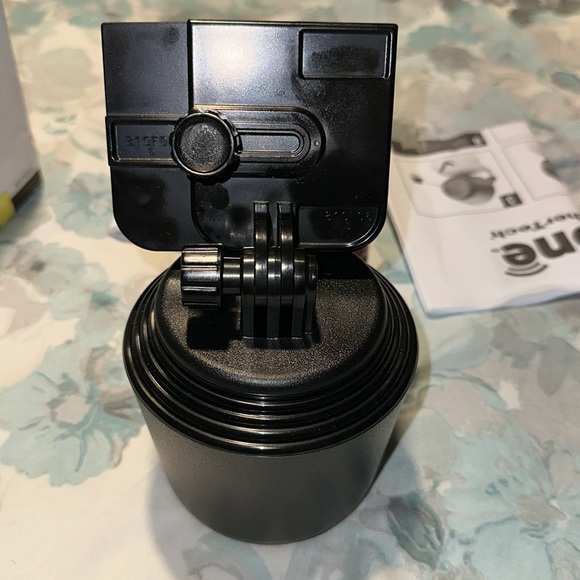 WeatherTech cupfone Brand New In Box - Picture 6 of 10